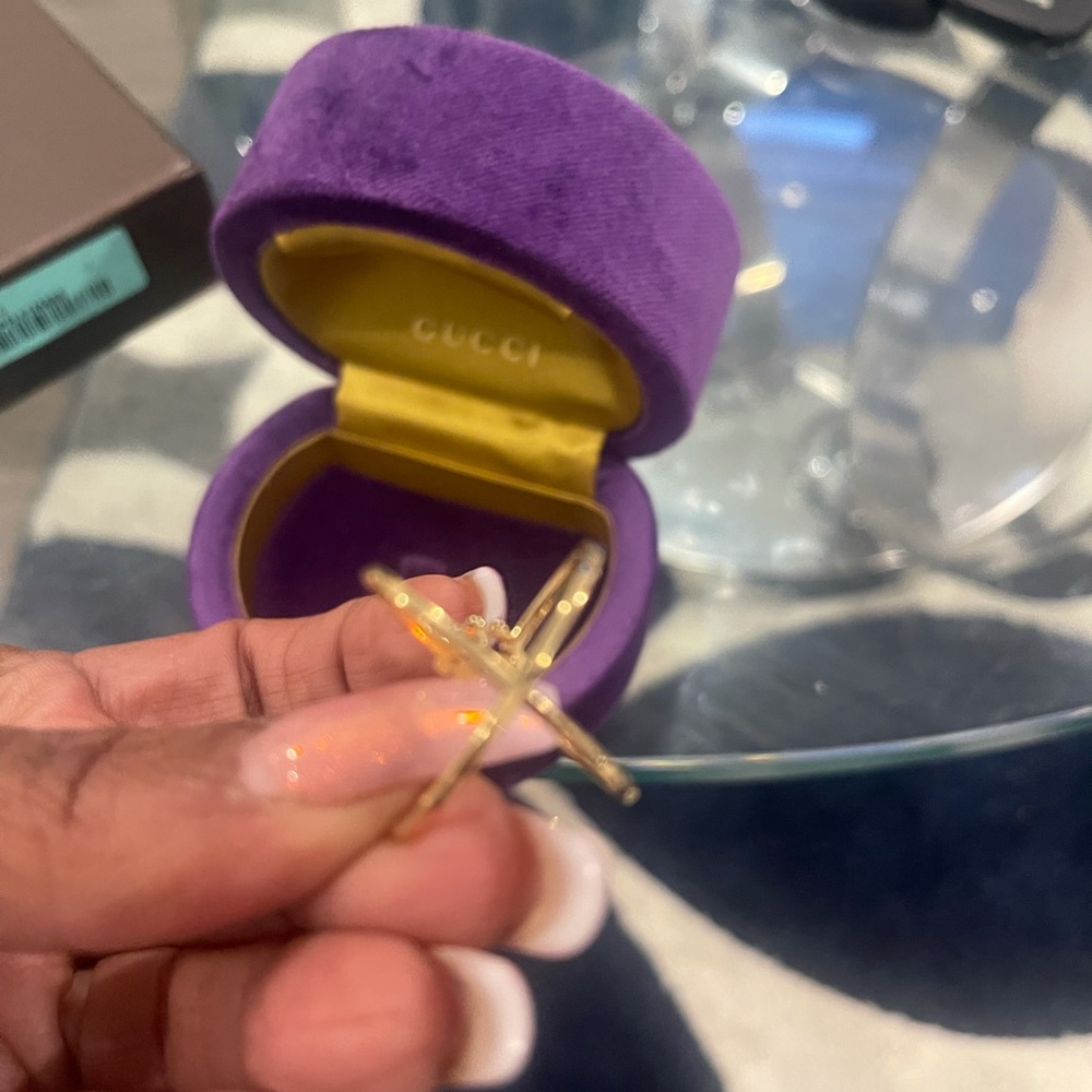 18k yellow gold Gucci brand new x shaped fully encrusted with faceted diamonds - Picture 6 of 6